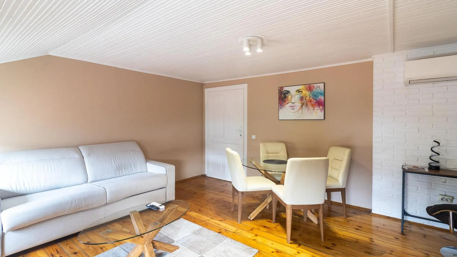Homy & Stylish Centrally Located Apartment Sofia Bulgaria